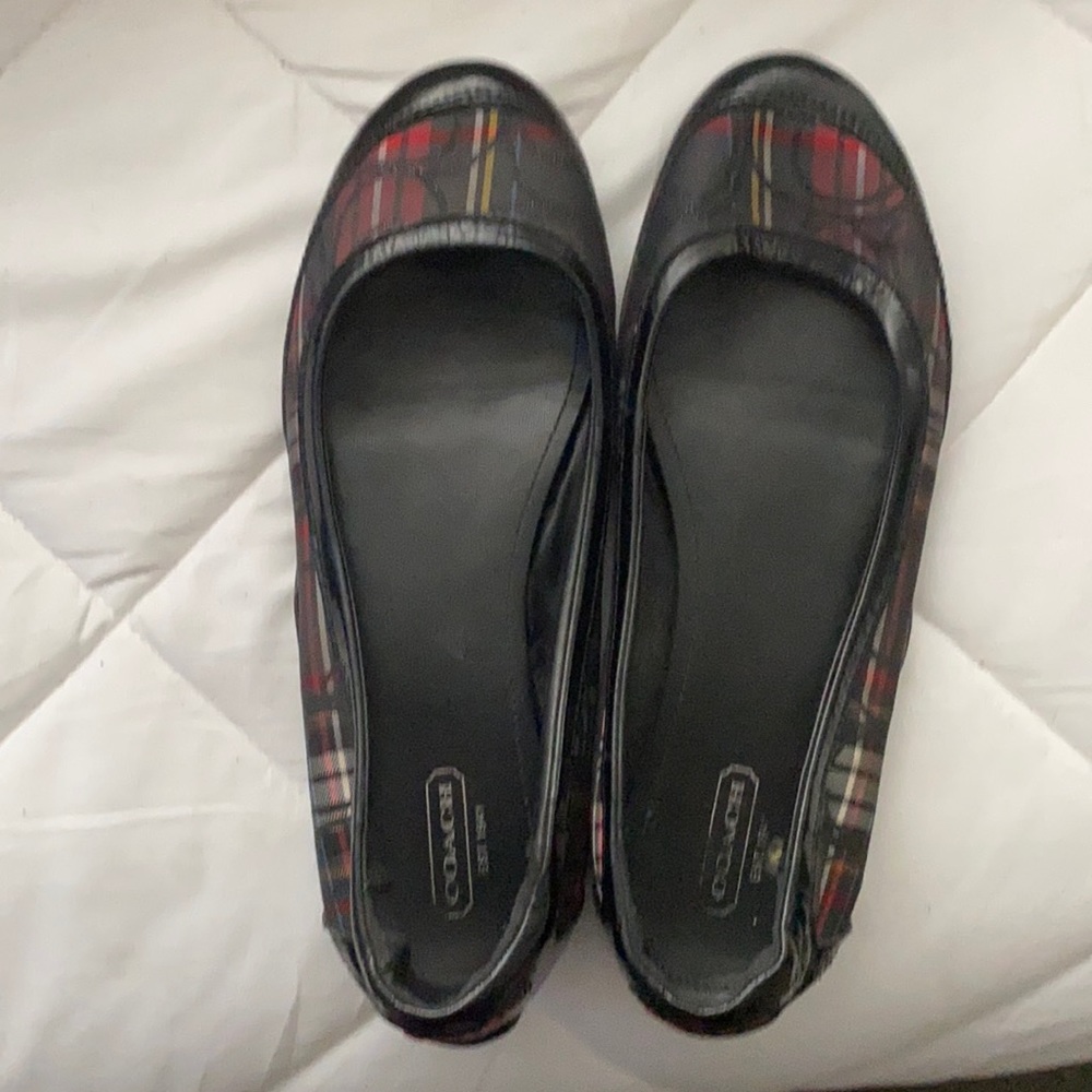 Coach flats